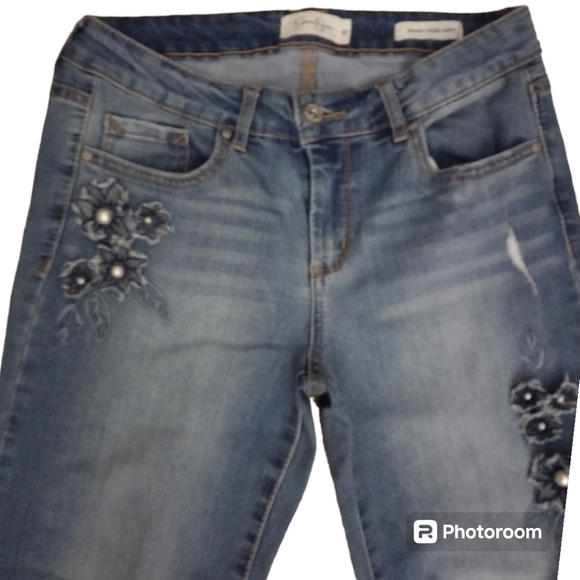 Jessica Simpson Forever Rolled Ankle Jeans - Picture 5 of 9